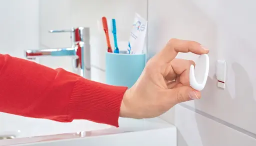 Гачки пластикові овальні S під плитку/метал Tesa Powerstrips білі 3 шт . - фото 2
