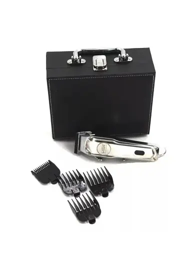 Металлическая машинка для стрижки VGR V-035 (Профессиональная серия, в кейсе)