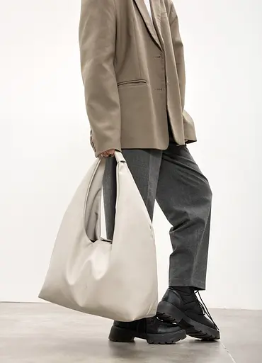 Женская сумка Sambag HOBO L серый 34 х 37 х 16 см (53300030) - фото 6