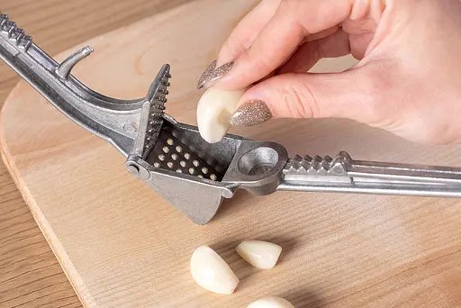 Квадратная усиленная чесночница (пресс для чеснока) чеснокодавка ХЭАЗ, ХЕАЗ 83912 - фото 3