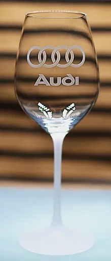 Винний келих 480 мл з гравіюванням Ауді Audi  подарунок для автолюбителя  скляний фужер з логотипом авто - фото 1