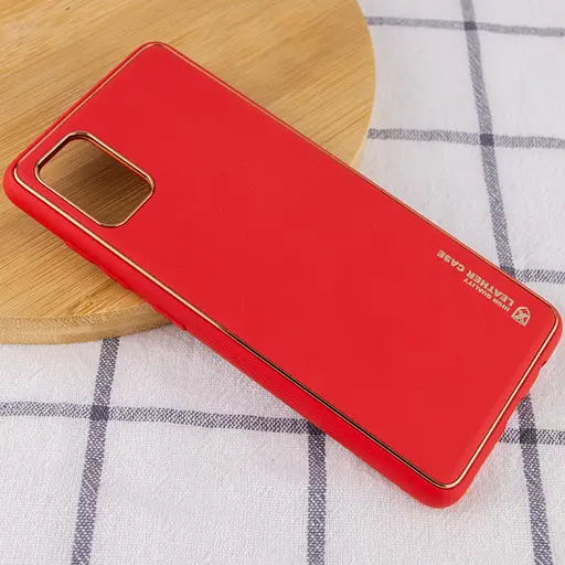 Кожаный чехол Xshield для Samsung Galaxy A04s Красный / Red - фото 2