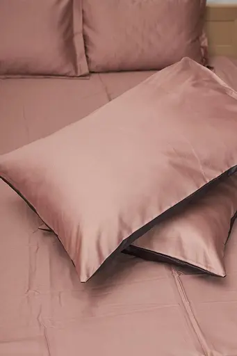 Набор наволочек Moon&Star Satin Premium Violet 60х60 см 2 шт - фото 4