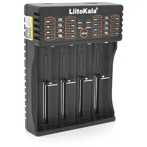 ЗУ универсальное Liitokala lii-402, 4 канала, LCD дисплей, поддерживает Li-ion, Ni-MH и Ni-Cd AA(R6), AAA(R03), AAAA, С(R14)