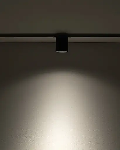 Магнитный трековый светильник Nowodvorski 11722 NANO-LVM Mug LED 1x7W 3000K 460Lm IP20 черный - фото 2