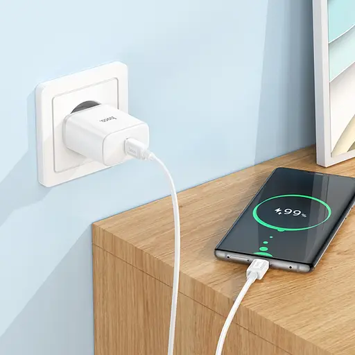 Мережевий зарядний пристрій Hoco C104A PD 20W білий - фото 4