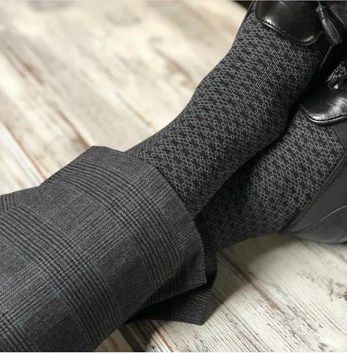 Шкарпетки з принтом клітки високі безшовні якісні ORGANIC cotton JILL ANTONY Чорний, 39-41 - фото 3