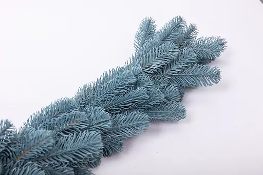 Штучна хвойна гірлянда LUGI 2 м блакитна, новорічна гірлянда лита реалістична Преміум TD-BRNCHBL2 - фото 3