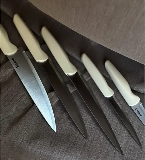 Универсальный набор 5 кухонных ножей нержавеющая сталь с подставкой бакелит для кухни Magio MG-1125 Бежевый - фото 3