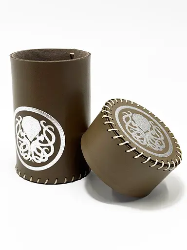 Настільна гра Планета Ігор Чаша для кубиків Ктулху (коричнева) (Dice cup Cthulhu brown) (pi-dc002) - фото 2