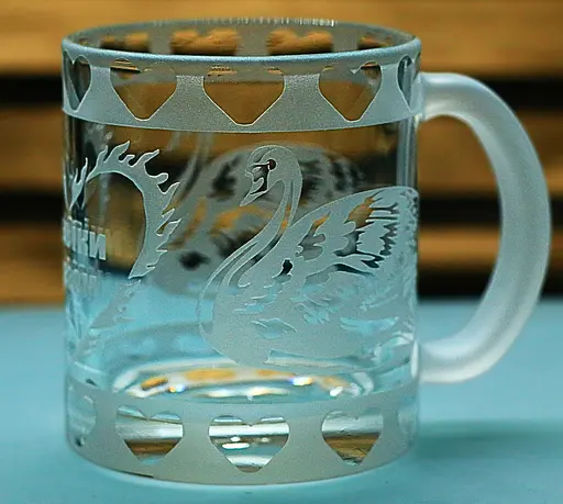 Парні чашки 320 мл Лебеді з гравіюванням кухоль для закоханих  Подарунок на весілля річницю для коханих - фото 4