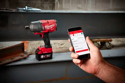 Гайковерт ударний акумуляторний Milwaukee M18 ONEFHIWF34-502X 18В АКБ 2х5 А/год 0-1800 об/хв 2034 Нм 3/4" ЗП M12-18FC кейс 3.5 кг - фото 7