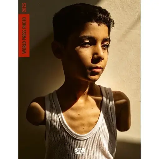 World Press Photo Yearbook 2025 - фото 1
