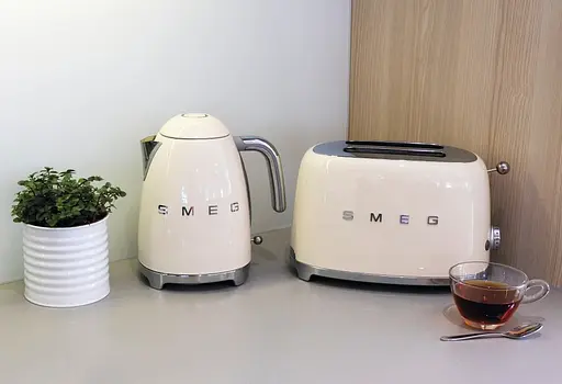 Тостер SMEG TSF01CREU - фото 4