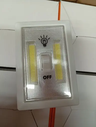 Светодиодный WD PL 601 COB светильник в виде выключателя на батарейках - фото 4