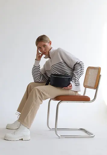 Шкіряна поясна сумка чорна - фото 7