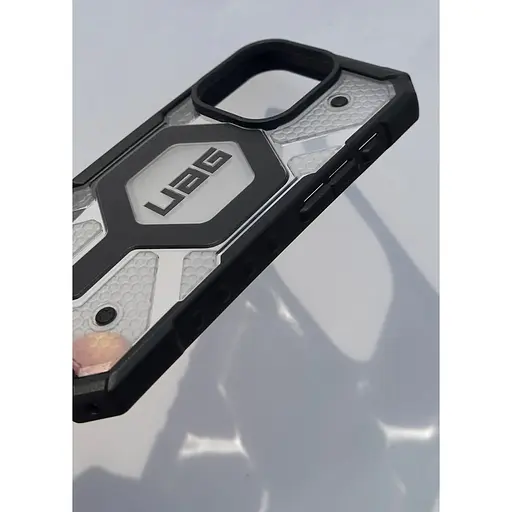 Протиударний чохол UAG Pathfinder MagSafe для iPhone 15 Pro (6.1") Clear Ice (114281114343) - фото 8