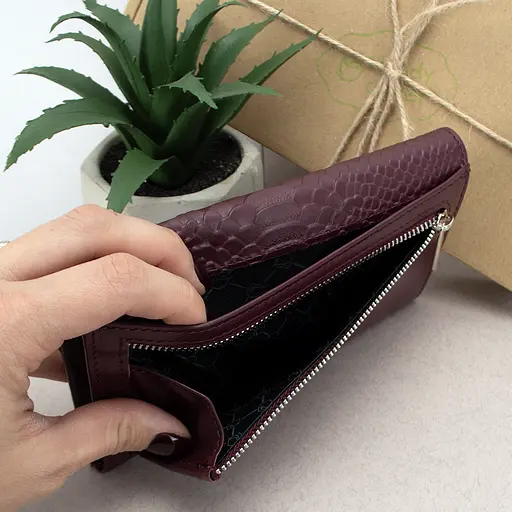 Гаманець жіночий шкіряний Leona бордовий пітон - фото 5