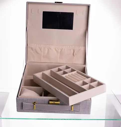 Скринька для прикрас бежева 2 яруси екошкіра 26×26×9 см органайзер для зберігання ювелірних виробів Сірий Yiwu HP-5-35G - фото 3