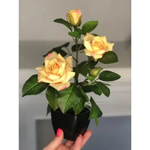 Роза чайная искусственная Hvoya куст в горшке 29 см - фото 6