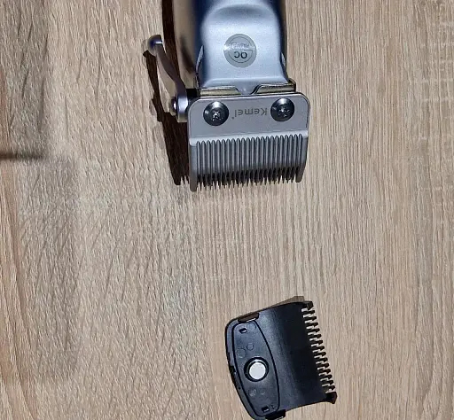 Металлическая профессиональная машинка Kemei KM-1956 - фото 4