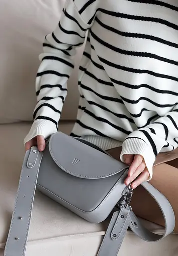 Женская кожаная сумка Molly серая - фото 3