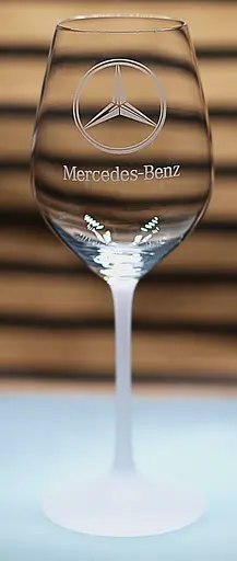 Винний келих 480 мл з гравіюванням Мерседес Mercedes-Benz  подарунок для автолюбителя  скляний фужер з логотипом - фото 1