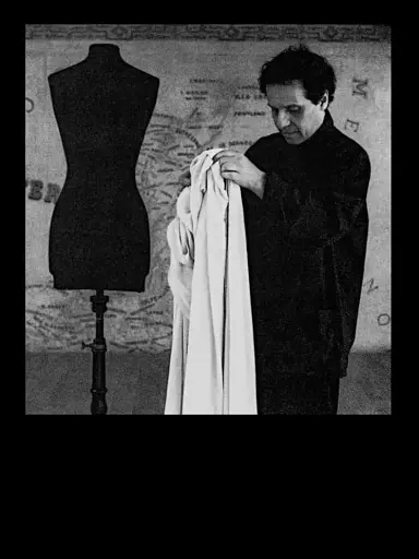 Azzedine Alaia. A Couturier's Collection - фото 4