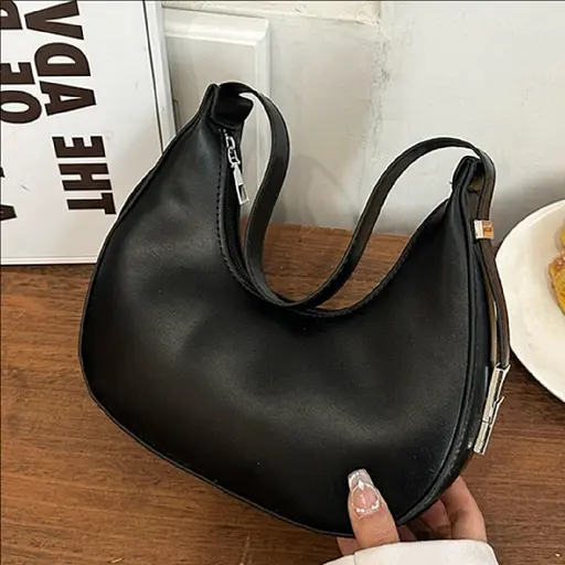 Полукруглая женская сумочка в эко-коже Lilly P4-2212A