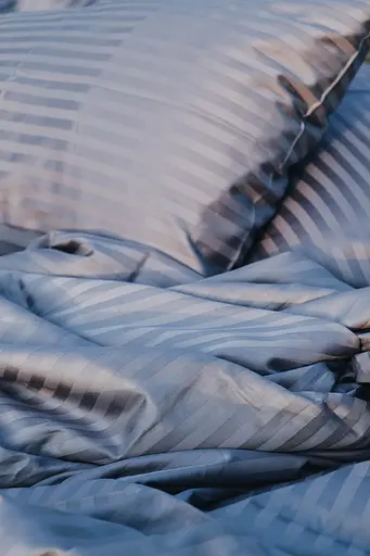 Комплект постільної білизни Страйп Сатин Graphite Grey темно-сірий - двоспальний - фото 1