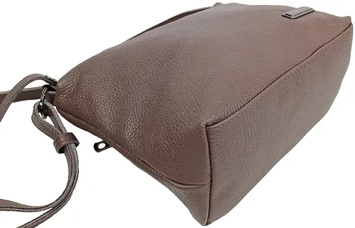 Женская кожаная наплечная сумка Borsacomoda капучино sum0028721 - фото 9