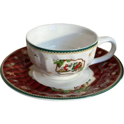 Чашка новогодняя R33354 Волшебное Рождество 13 см фарфоровая с блюдцем в подарочной упаковке 120 мл Белая - фото 1