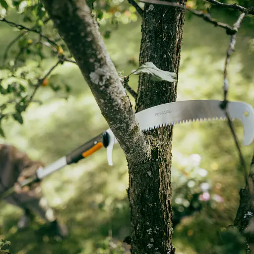 Пила садова закруглена з гаком Fiskars OneClick 360 мм, зріз на себе (1080690) - фото 4