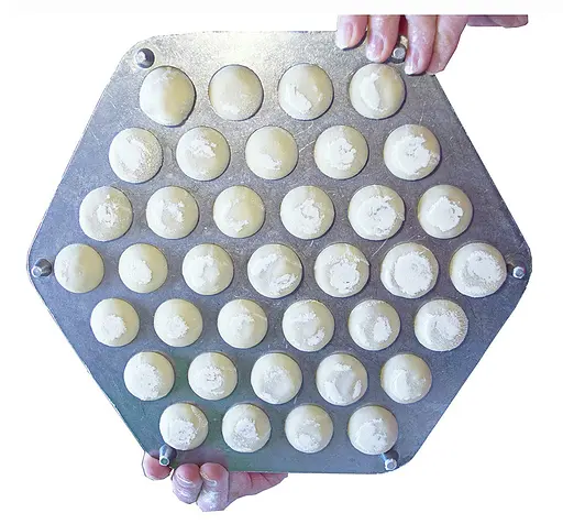 Пельменниця шестигранна посилена на 37 виробів (картонна упаковка) Харьків, ХЕАЗ 81812 - фото 4