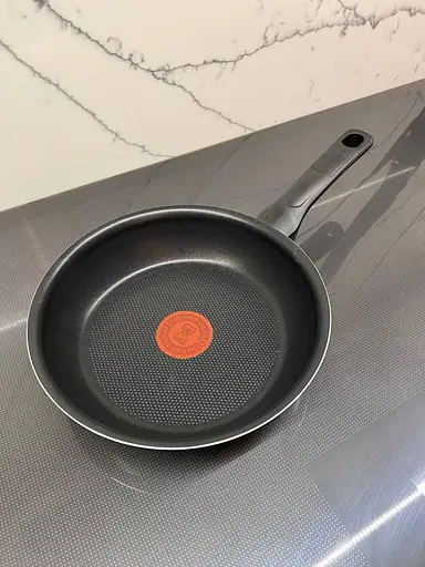 Сковорода Tefal espresso 20 см., с титановым антипригарным покрытием