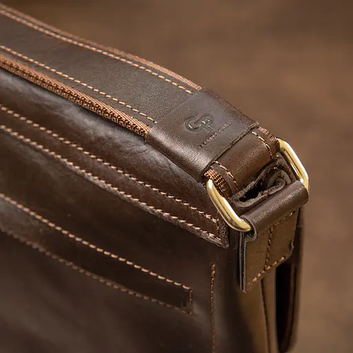 Кожаная мужская сумка GRANDE PELLE 30х23х6 см sum0015573 - фото 8