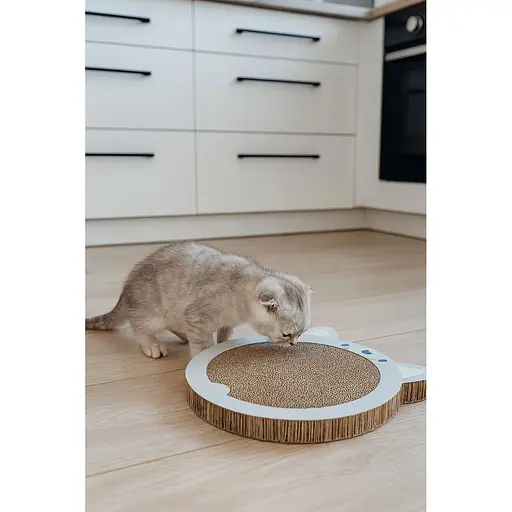 Дряпка Trixie для кошенят картонна у формі хом'яка з котячою м'ятою 31х2.5х32.5 см світло-сіра [CD] - фото 3