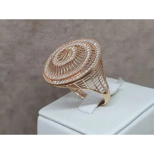 Золоте кільце Родинні коштовності з фіанітами. 1710347 19 - фото 3