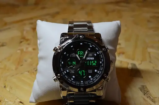 Класичний наручний годинник Skmei 1389 сріблястий з чорним - фото 5