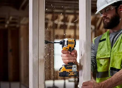 Шуруповерт аккумуляторный ударный DeWalt с АКБ и ЗУ DCF850P2T - фото 6