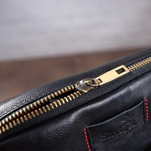 Чоловіча шкіряна сумка SHVIGEL 21,5х24,5х3,5 см sum0012783 - фото 9