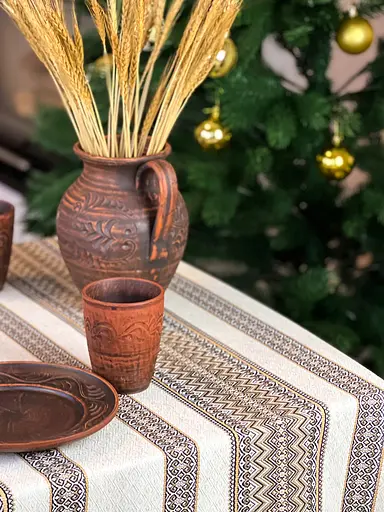 Лляна скатертина різдвяна з українським орнаментом "Рандеву коричневий" - 290х150 см - фото 3