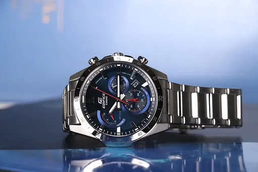 Годинник Casio Edifice EFR-573D-2AVUEF - фото 2