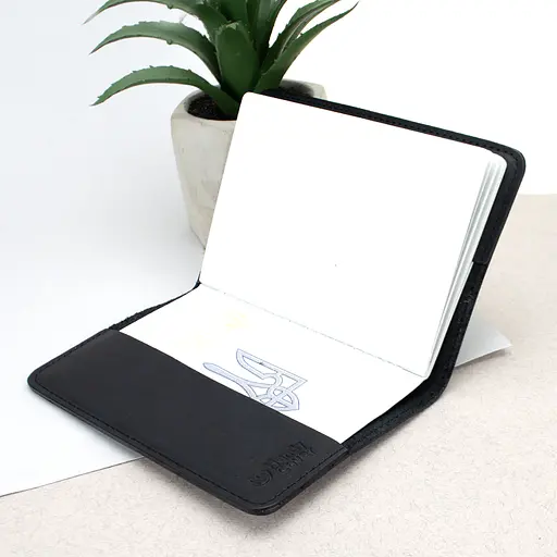 Обложка на паспорт кожаная с гербом HC-0074-1 Украины черная матовая - фото 3