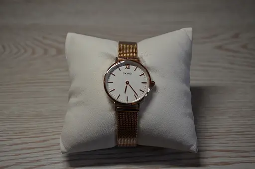 Женские ультратонкие часы Skmei 1185 (Золотистый) - фото 7