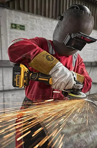 Аккумуляторная угловая шлифмашина DeWalt без АКБ и ЗУ (DCG405NT) - фото 6