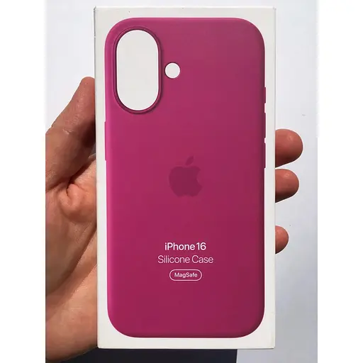 Оригинальный силиконовый чехол Apple Silicone Case MagSafe для iPhone 16 (6.1") Fuchsia MYY53ZM/A - фото 2