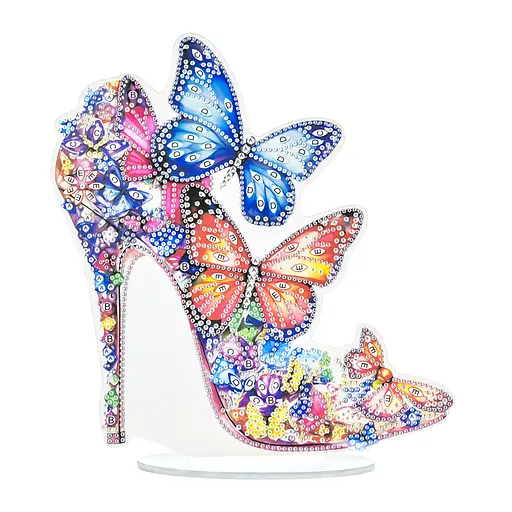 Алмазна мозаїка Strateg ПРЕМІУМ Хрустальний башмачок на підставці розміром 25х25 см (YKLZ15215) - фото 1