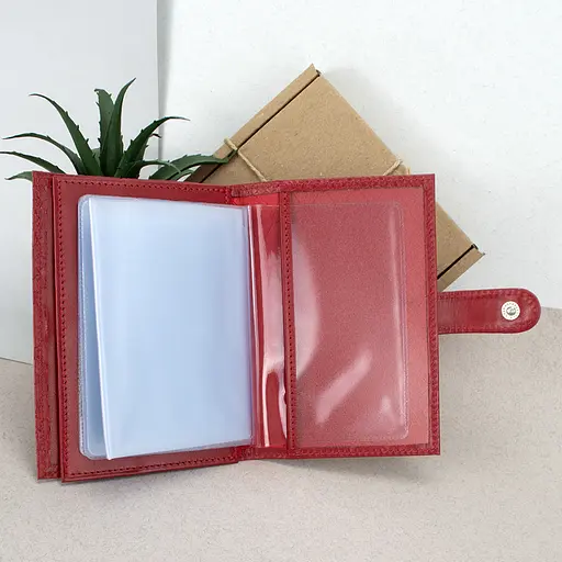 Обложка кожаная на документы 2 в 1: паспорт и права на кнопке красный питон - фото 5