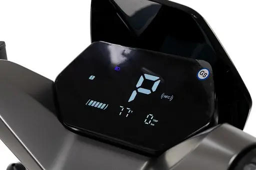 Електроскутер Двомісний Crosser CR17 (2500W, Графенова батарея 72V/35Ah) Чорний - фото 4